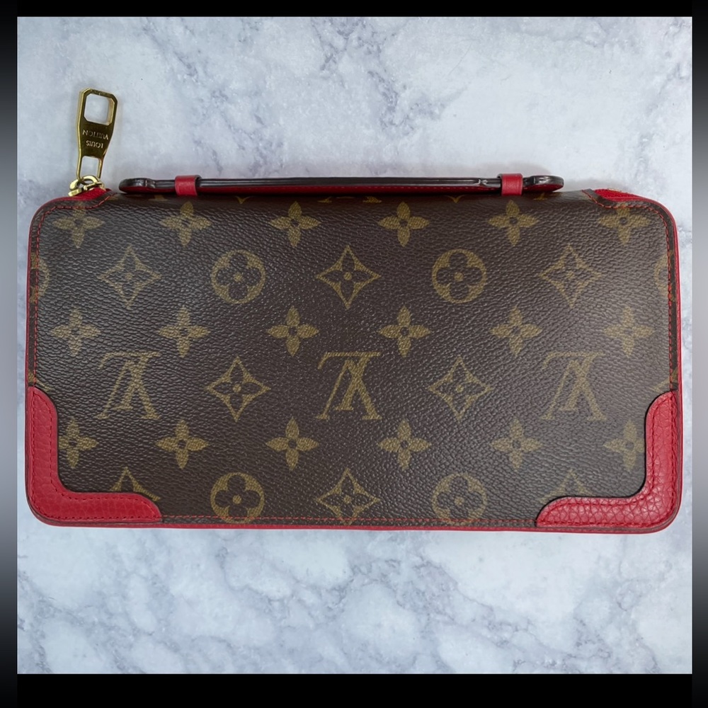 Louis Vuitton Cerise Daily Organizer with insert (2 pieces) - Picture 11 of 16